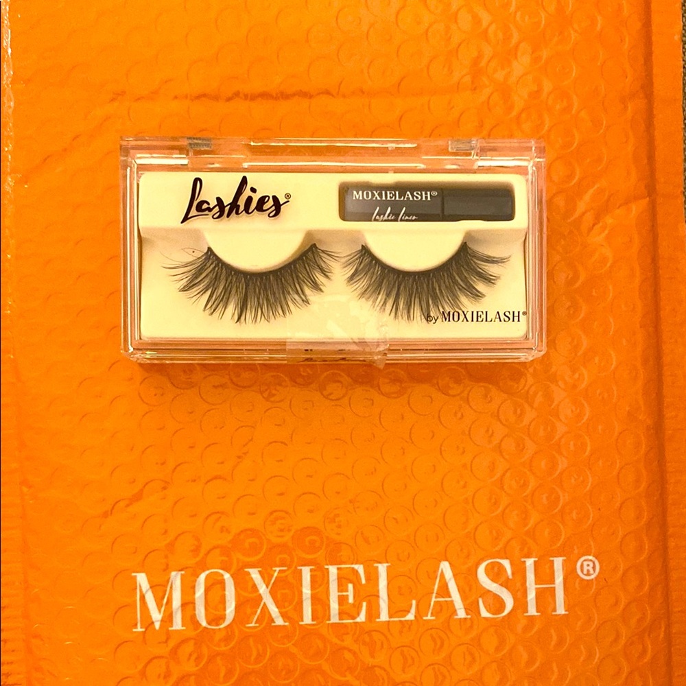 Moxielash Black Lashies